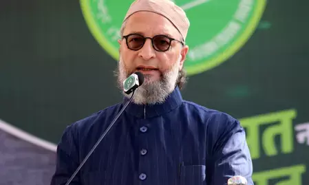 हज यात्रा का हवाई किराया बढ़ने पर भड़के ओवैसी: बोले- यह फैसला उचित नहीं, गरीब जायरीनों पर पड़ेगा बोझ हज यात्रा का हवाई किराया बढ़ने पर भड़के ओवैसी: बोले- यह फैसला उचित नहीं, गरीब जायरीनों पर पड़ेगा बोझ