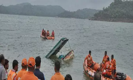मध्य प्रदेश: बरगी डैम में पलटी पर्यटकों से भरी नाव, 4 की मौत और 18 लापता; रेस्क्यू ऑपरेशन जारी मध्य प्रदेश: बरगी डैम में पलटी पर्यटकों से भरी नाव, 4 की मौत और 18 लापता; रेस्क्यू ऑपरेशन जारी