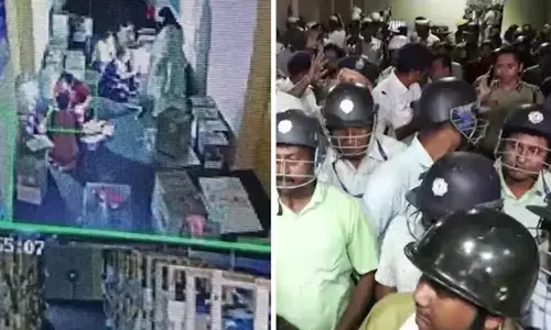 ईवीएम सुरक्षा पर बंगाल में सियासी संग्राम तेज ईवीएम सुरक्षा पर बंगाल में सियासी संग्राम तेज