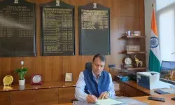 बड़ा प्रशासनिक फेरबदल: विश्वजीत सहाय बने नए रक्षा वित्त सचिव, भरत खेड़ा ने संभाला MSME मंत्रालय के सचिव का पदभार