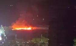 महाराष्ट्र : कल्याण डंपिंग ग्राउंड में भीषण आग, धुएं से घुटा इलाका महाराष्ट्र : कल्याण डंपिंग ग्राउंड में भीषण आग, धुएं से घुटा इलाका