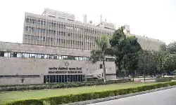 आईआईटी-दिल्ली में प्रोजेक्ट डायरेक्टर समेत 4 पदों पर भर्ती, 12 मई तक करें आवेदन