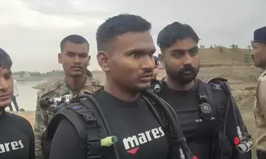 जबलपुर बरगी डैम हादसा: अब तक 9 शव बरामद, 9 लापता, 24 सुरक्षित बचाए गए रेस्क्यू ऑपरेशन तेज जबलपुर बरगी डैम हादसा: अब तक 9 शव बरामद, 9 लापता, 24 सुरक्षित बचाए गए रेस्क्यू ऑपरेशन तेज