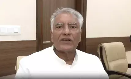 पंजाब कैबिनेट बैठक में दो मंत्रियों का अपमान: भाजपा का गंभीर आरोप- मान सरकार में मंत्रियों को बोले गए अपशब्द पंजाब कैबिनेट बैठक में दो मंत्रियों का अपमान: भाजपा का गंभीर आरोप- मान सरकार में मंत्रियों को बोले गए अपशब्द