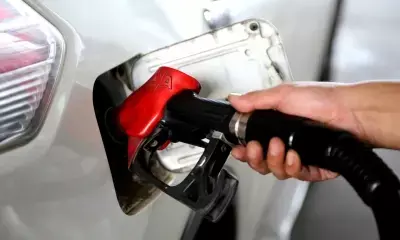 पाकिस्तान में पेट्रोल-डीजल की कीमत पहुंची 400 रुपए के पार