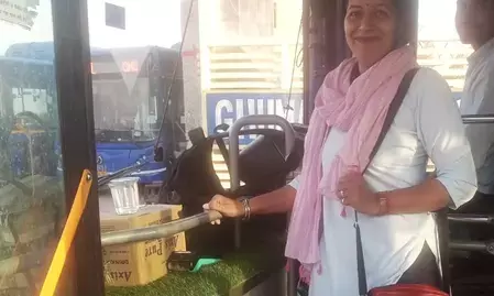 दिल्ली: 23 बस टर्मिनल पर मिलेगा मुफ्त पानी, जलदूत तैनात करने के निर्देश दिल्ली: 23 बस टर्मिनल पर मिलेगा मुफ्त पानी, जलदूत तैनात करने के निर्देश