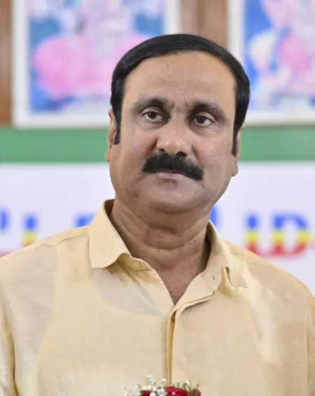 अंबुमणि ने पीएम मोदी को लिखा पत्र, युवाओं के लिए चरणबद्ध तरीके से तंबाकू बैन करने की मांग अंबुमणि ने पीएम मोदी को लिखा पत्र, युवाओं के लिए चरणबद्ध तरीके से तंबाकू बैन करने की मांग