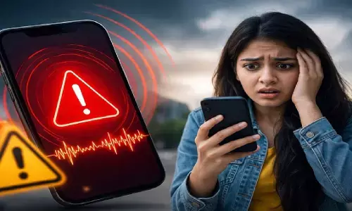 क्या आपके फोन में भी अचानक बजने लगा सायरन! घबराएं नहीं, यह है खुशी की बात क्या आपके फोन में भी अचानक बजने लगा सायरन! घबराएं नहीं, यह है खुशी की बात