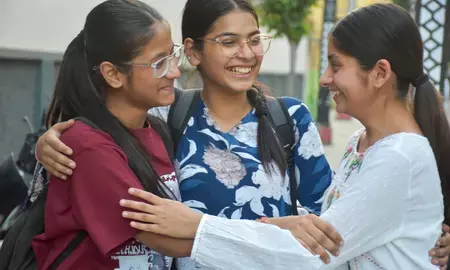 महाराष्ट्र एचएससी बोर्ड में पालघर का शानदार प्रदर्शन, 86.68 प्रतिशत स्टूडेंट सफल, छात्राएं आगे महाराष्ट्र एचएससी बोर्ड में पालघर का शानदार प्रदर्शन, 86.68 प्रतिशत स्टूडेंट सफल, छात्राएं आगे