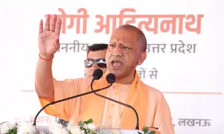 औद्योगिक विकास के लिए मिशन मोड में पूरा कराएं इंफ्रास्ट्रक्चर परियोजनाएं: सीएम योगी औद्योगिक विकास के लिए मिशन मोड में पूरा कराएं इंफ्रास्ट्रक्चर परियोजनाएं: सीएम योगी