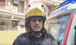 विवेक विहार अग्निकांड : ग्रिल लगी होने से रेस्क्यू में आई दिक्कत, फायर ऑफिसर मुकेश वर्मा का बयान विवेक विहार अग्निकांड : ग्रिल लगी होने से रेस्क्यू में आई दिक्कत, फायर ऑफिसर मुकेश वर्मा का बयान