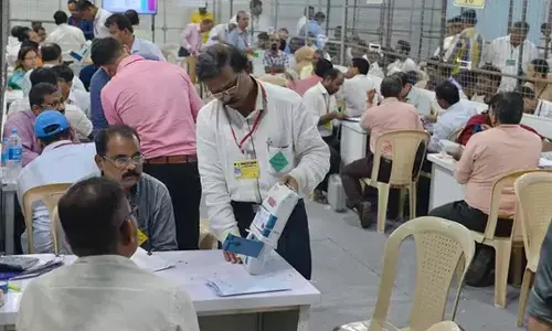 पश्चिम बंगाल चुनाव: सभी केंद्रों पर सुरक्षा के इंतजाम चाक-चौबंद, सुबह 8 बजे से शुरू होगी मतगणना