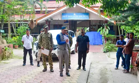 असम : मतगणना के लिए तीन-स्तरीय सुरक्षा व्यवस्था लागू, केंद्रों पर कड़ी निगरानी असम : मतगणना के लिए तीन-स्तरीय सुरक्षा व्यवस्था लागू, केंद्रों पर कड़ी निगरानी