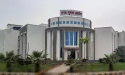 ढाई लाख अधिकारियों पर जुर्माना और वसूली के आदेश ढाई लाख अधिकारियों पर जुर्माना और वसूली के आदेश