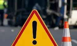 रोहतास में बस-कंटेनर की जोरदार टक्कर, पांच लोगों की मौत, 10 की हालत गंभीर