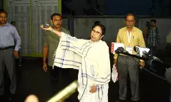 सत्ता तो छोड़िए, सीट तक नहीं बचा पाईं ममता बनर्जी, भवानीपुर में सुवेंदु ने दोहराया नंदीग्राम पार्ट-2 सत्ता तो छोड़िए, सीट तक नहीं बचा पाईं ममता बनर्जी, भवानीपुर में सुवेंदु ने दोहराया नंदीग्राम पार्ट-2