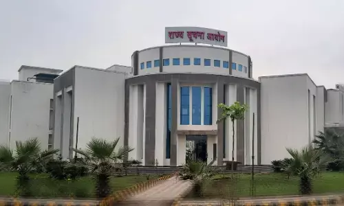 ढाई लाख अधिकारियों पर जुर्माना और वसूली के आदेश ढाई लाख अधिकारियों पर जुर्माना और वसूली के आदेश