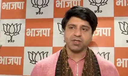 पश्चिम बंगाल में पहली बार तो असम में तीसरी बार बनेगी भाजपा की सरकार: शहजाद पूनावाला पश्चिम बंगाल में पहली बार तो असम में तीसरी बार बनेगी भाजपा की सरकार: शहजाद पूनावाला