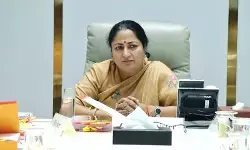 दिल्ली की मुख्यमंत्री रेखा गुप्ता ने वोकेशनल टीचर्स के वेतन में वृद्धि की घोषणा की