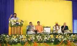 पंजाब में प्रो-इंकम्बेंसी, भगवंत मान सरकार से जनता बेहद खुश, फिर से सरकार बनाने को बेताब- केजरीवाल पंजाब में प्रो-इंकम्बेंसी, भगवंत मान सरकार से जनता बेहद खुश, फिर से सरकार बनाने को बेताब- केजरीवाल