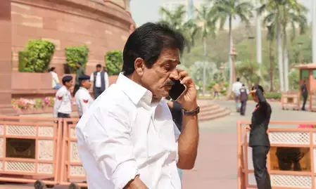 केरल: सीएम पद की दौड़ में केसी वेणुगोपाल भी, सीएलपी बैठक के लिए कांग्रेस जल्द ऑब्जर्वर कर सकती है नियुक्त