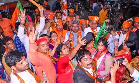 पश्चिम बंगाल 2026 चुनाव परिणामों में BJP की प्रचंड जीत..TMC के 35 में से 22 मंत्रियों की करारी हार पश्चिम बंगाल 2026 चुनाव परिणामों में BJP की प्रचंड जीत..TMC के 35 में से 22 मंत्रियों की करारी हार