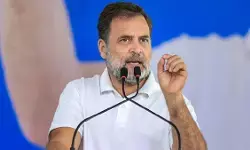 राहुल गांधी बोले- पीएम सवालों से भागते दिखे, जब छिपाने को कुछ नहीं तो डर क्यों? राहुल गांधी बोले- पीएम सवालों से भागते दिखे, जब छिपाने को कुछ नहीं तो डर क्यों?