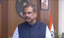 ममता बनर्जी के इस्तीफे से इनकार पर धर्मेंद्र प्रधान का तंज, कहा- बंगाल में लोकतंत्र को बंदूक की नोक पर रखा जा रहा ममता बनर्जी के इस्तीफे से इनकार पर धर्मेंद्र प्रधान का तंज, कहा- बंगाल में लोकतंत्र को बंदूक की नोक पर रखा जा रहा