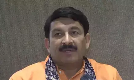 इस्तीफा न देकर ममता बनर्जी लोकतंत्र और संविधान विरोधी मानसिकता का प्रदर्शन कर रहीं: मनोज तिवारी इस्तीफा न देकर ममता बनर्जी लोकतंत्र और संविधान विरोधी मानसिकता का प्रदर्शन कर रहीं: मनोज तिवारी