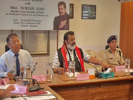 सुरेश गोपी ने मिजोरम के बागवानी और कृषि उत्पादों के वैश्विक निर्यात को बढ़ावा देने का किया आह्वान सुरेश गोपी ने मिजोरम के बागवानी और कृषि उत्पादों के वैश्विक निर्यात को बढ़ावा देने का किया आह्वान