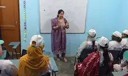 जम्मू-कश्मीर: डोडा में आरसेटी योजना से लड़कियां बन रहीं आत्मनिर्भर, टेलरिंग प्रशिक्षण से मिल रहा नया अवसर जम्मू-कश्मीर: डोडा में आरसेटी योजना से लड़कियां बन रहीं आत्मनिर्भर, टेलरिंग प्रशिक्षण से मिल रहा नया अवसर