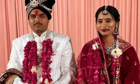 मध्य प्रदेश: महिला जेल अधिकारी ने आजीवन कारावास की सजा काट चुके पूर्व कैदी से शादी की मध्य प्रदेश: महिला जेल अधिकारी ने आजीवन कारावास की सजा काट चुके पूर्व कैदी से शादी की