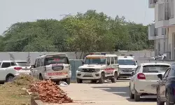 ग्रेटर नोएडा डबल मर्डर: पुलिस ने गठित कीं दो विशेष टीमें, CCTV फुटेज से सुराग की तलाश ग्रेटर नोएडा डबल मर्डर: पुलिस ने गठित कीं दो विशेष टीमें, CCTV फुटेज से सुराग की तलाश