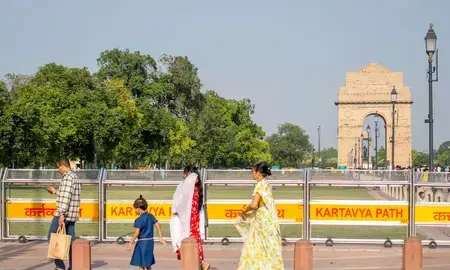 एनसीआर : बादलों और तेज हवाओं के बीच बढ़ेगा गर्मी का असर, अगले तीन दिनों में 38 डिग्री तक पहुंचेगा पारा एनसीआर : बादलों और तेज हवाओं के बीच बढ़ेगा गर्मी का असर, अगले तीन दिनों में 38 डिग्री तक पहुंचेगा पारा
