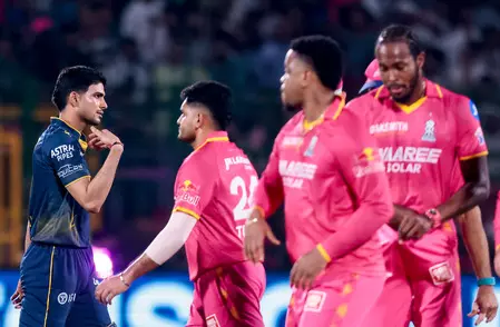 आरआर बनाम जीटी: राजस्थान रॉयल्स के नाम दर्ज हुआ अनचाहा रिकॉर्ड आरआर बनाम जीटी: राजस्थान रॉयल्स के नाम दर्ज हुआ अनचाहा रिकॉर्ड