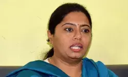 विधायक पल्लवी पटेल के खिलाफ आरपीएफ ने दर्ज कराया मुकदमा विधायक पल्लवी पटेल के खिलाफ आरपीएफ ने दर्ज कराया मुकदमा