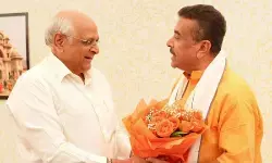 गुजरात के सीएम भूपेंद्र पटेल ने पश्चिम बंगाल के मुख्यमंत्री सुवेंदु अधिकारी को दी बधाई गुजरात के सीएम भूपेंद्र पटेल ने पश्चिम बंगाल के मुख्यमंत्री सुवेंदु अधिकारी को दी बधाई