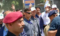 जम्मू-कश्मीर के उपराज्यपाल ने नशा मुक्ति के लिए ‘समग्र समाज दृष्टिकोण’ अपनाने का आह्वान किया जम्मू-कश्मीर के उपराज्यपाल ने नशा मुक्ति के लिए ‘समग्र समाज दृष्टिकोण’ अपनाने का आह्वान किया