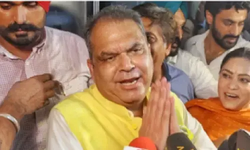 पंजाब के मंत्री संजीव अरोड़ा गिरफ्तार: रेड के दाैरान ED ने किया अरेस्ट, मान बोले-मोदी हमें नहीं झुका सकते पंजाब के मंत्री संजीव अरोड़ा गिरफ्तार: रेड के दाैरान ED ने किया अरेस्ट, मान बोले-मोदी हमें नहीं झुका सकते