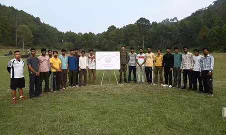 जम्मू-कश्मीर: नौशेरा में झांगर बटालियन ने चलाया नशा मुक्त जागरूकता अभियान जम्मू-कश्मीर: नौशेरा में झांगर बटालियन ने चलाया नशा मुक्त जागरूकता अभियान