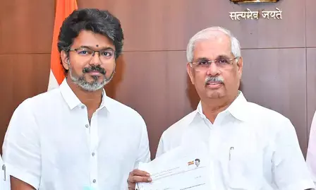 तमिलनाडु में विजय भवः, राज्यपाल से मुलाकात के बाद सरकार गठन की प्रक्रिया शुरू तमिलनाडु में विजय भवः, राज्यपाल से मुलाकात के बाद सरकार गठन की प्रक्रिया शुरू