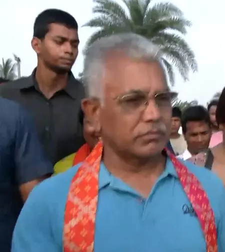 जनता का जीतना है विश्वास, कानून व्यवस्था में होगा सुधार : दिलीप घोष जनता का जीतना है विश्वास, कानून व्यवस्था में होगा सुधार : दिलीप घोष