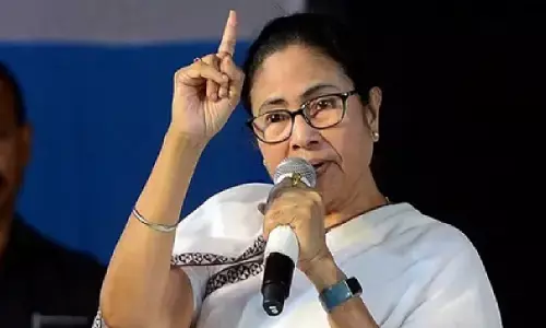 बंगाल की करारी हार से बदले ममता के तेवर, भाजपा को रोकने के लिए वाम के साथ भी जाने को तैयार बंगाल की करारी हार से बदले ममता के तेवर, भाजपा को रोकने के लिए वाम के साथ भी जाने को तैयार
