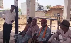 छत्‍तीसगढ़: मात्र 20 रुपए में लाखों का सुरक्षा कवच, प्रधानमंत्री सुरक्षा बीमा योजना से राहत महसूस कर रहे बालोद के लाभार्थी
