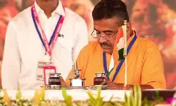 पश्चिम बंगाल में मुख्यमंत्री सुवेंदु अधिकारी ने किया विभागों का बंटवारा, जानें किसे मिली कौन सी जिम्मेदारी पश्चिम बंगाल में मुख्यमंत्री सुवेंदु अधिकारी ने किया विभागों का बंटवारा, जानें किसे मिली कौन सी जिम्मेदारी