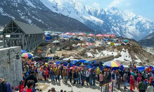 चारधाम यात्रा: मौसम को देखते हुए सावधानी बरतने और सुरक्षित यात्रा की अपील चारधाम यात्रा: मौसम को देखते हुए सावधानी बरतने और सुरक्षित यात्रा की अपील