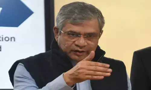 पश्चिम एशिया में शांति नहीं, पीएम मोदी के बाद केंद्रीय मंत्री ने भी तेल बचाने और WFH पर दिया जोर