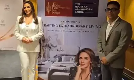 डिजाइनिंग की दुनिया में ईशा देओल की एंट्री, धर्मेंद्र के बनाए लोगो के साथ शुरू किया अपना नया प्रोजेक्ट डिजाइनिंग की दुनिया में ईशा देओल की एंट्री, धर्मेंद्र के बनाए लोगो के साथ शुरू किया अपना नया प्रोजेक्ट