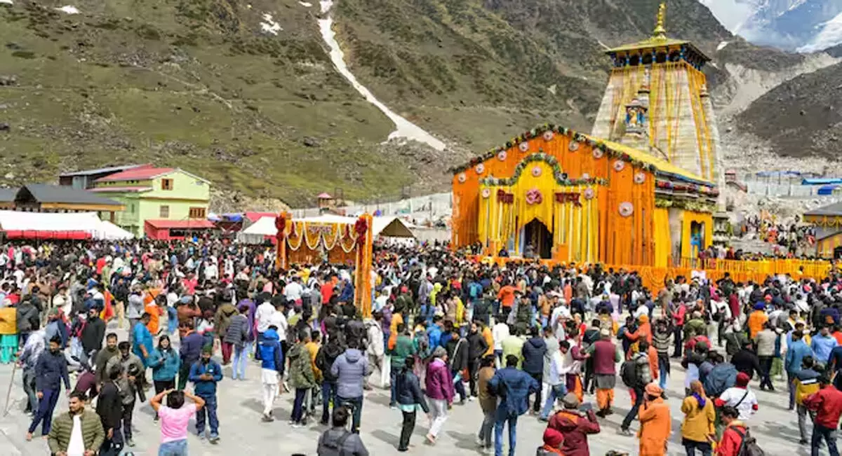 केदारनाथ यात्रा मार्ग पर व्यवस्था बेपटरी केदारनाथ यात्रा मार्ग पर व्यवस्था बेपटरी