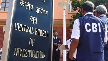 पंजाब विजिलेंस हेडक्वार्टर में सीबीआई रेड मामले में 3 गिरफ्तार, नकद और आपत्तिजनक दस्तावेज बरामद पंजाब विजिलेंस हेडक्वार्टर में सीबीआई रेड मामले में 3 गिरफ्तार, नकद और आपत्तिजनक दस्तावेज बरामद